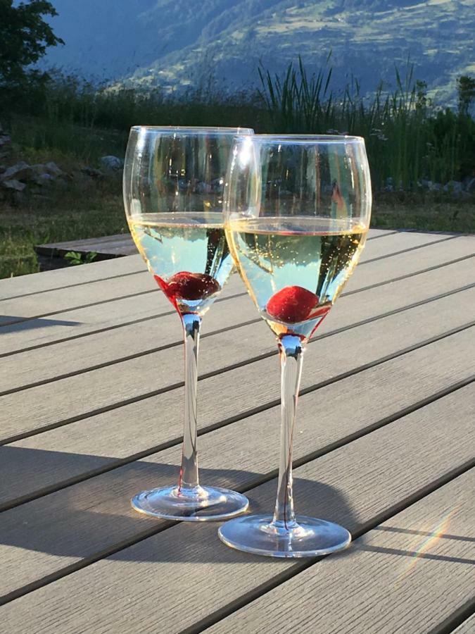 Hotel Restaurant Emshorn Oberems Eksteriør billede